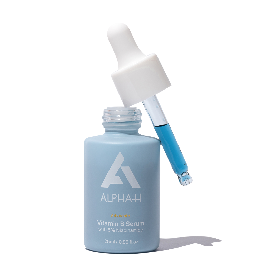 Voeg het Alpha-H Vitamin B Serum toe aan je dagelijkse huidverzorgingsroutine en ervaar de kracht van dit revolutionaire serum. Bestrijd acne, hydrateer je huid en geniet van een gebalanceerde en stralende teint.